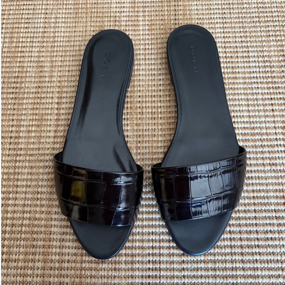 Doen Angelica Patent Leather Strap Slip On Sandals Black Faux Croc Alligator